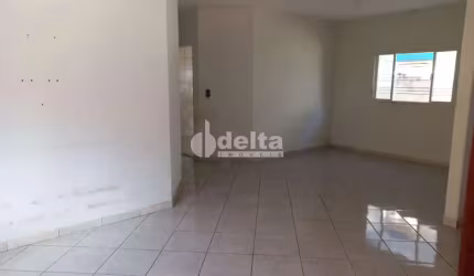 Casa residencial disponível para venda no bairro Custódio Pereira em Uberlândia-MG