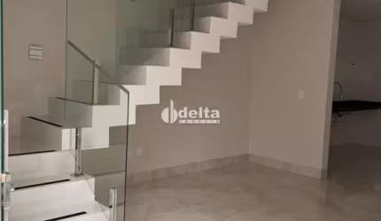 Casa residencial disponível para venda no bairro Grand Ville em Uberlândia - MG.