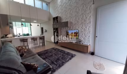 Casa residencial disponível para venda no bairro Minas Gerais em Uberlândia-MG