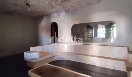 Casa disponível para venda no bairro Osvaldo Resende em Uberlândia-MG