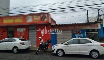 Imóvel comercial disponível para venda no bairro Cazeca em Uberlândia-MG