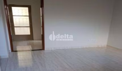 Casa disponível para venda no bairro Daniel Fonseca em Uberlândia-MG