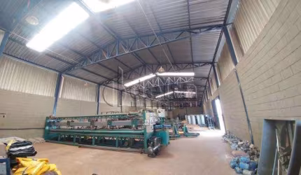 Casa Comercial disponível para Venda no bairro Distrito Industrial em Uberlândia-MG