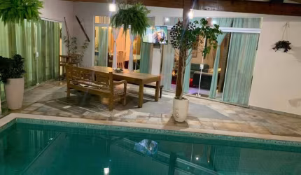 Casa residencial disponível para venda e locação no bairro Cidade Jardim em Uberlândia-MG