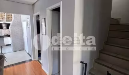 Casa no condomínio Village Unique disponível para venda em Uberlândia-MG