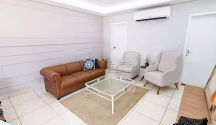 Casa disponível para venda no bairro Jardim Karaíba em Uberlândia-MG
