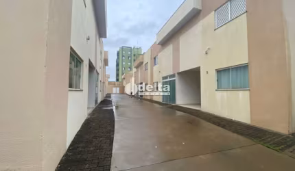 Casa no Condomínio Residencial Andrade1 disponível para venda em Uberlândia-MG