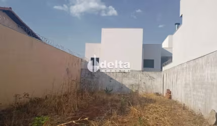 Terreno disponível para venda no bairro Santa Rosa em Uberlândia MG