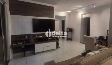 Apartamento disponível para venda no bairro Santa Mônica em Uberlândia-MG