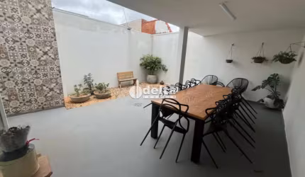 Casa no condomínio Terra Nova 1 disponível para venda em Uberlândia MG