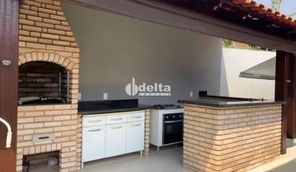 Casa residencial  disponível para venda no bairro Granada em Uberlândia-MG