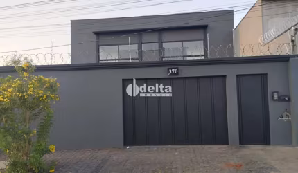 Apartamento disponível para locação e venda no bairro Granada em Uberlândia-MG