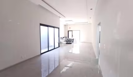 Casa disponível para venda no bairro Novo Mundo em Uberlândia MG