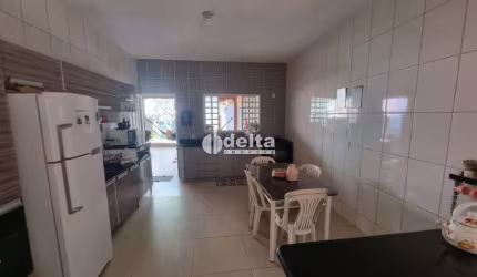 Casa disponível para venda no bairro Lagoinha em Uberlândia MG