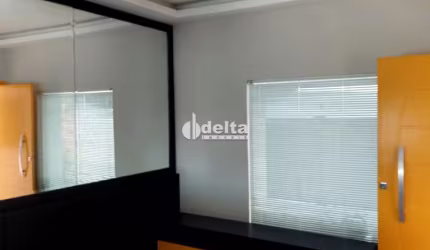 Casa disponível para locação no bairro Nova Uberlândia em Uberlândia-MG