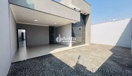 Casa residencial disponível para venda no bairro Novo Mundo em Uberlândia-MG