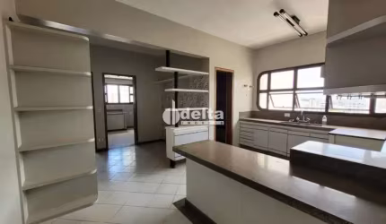 Apartamento residencial disponível para venda no bairro Fundinho em Uberlândia-MG