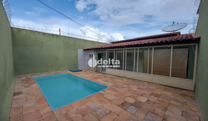 Casa disponível para venda no bairro Nossa Senhora das Graças em Uberlândia MG