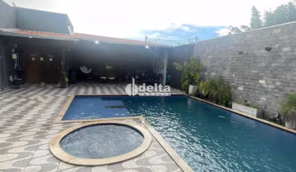 Casa Residencial Padrão em Uberlândia