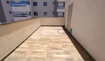 Cobertura, disponível para locação e venda no bairro Santa Mônica, Uberlândia-MG
