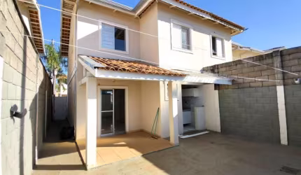 Casa em condomínio disponível para locação no bairro Morada da Colina em Uberlândia-MG