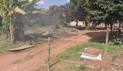 Terreno residencial disponível para venda no bairro Morada Nova em Uberlândia-MG