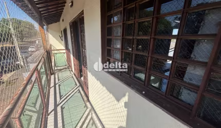 Prédio disponível para locação no bairro Santa Luzia em Uberlândia-MG