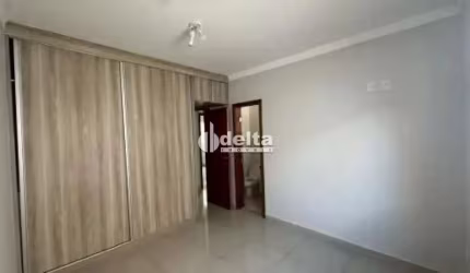 Casa residencial  disponível para venda no bairro Jardim Botânico em Uberlândia-MG