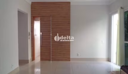 Apartamento disponível para venda no bairro Presidente Roosevelt em Uberlândia-MG