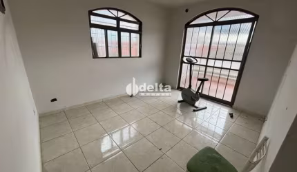 Apartamento disponível para locação no bairro Osvaldo Rezendea em Uberlândia-MG