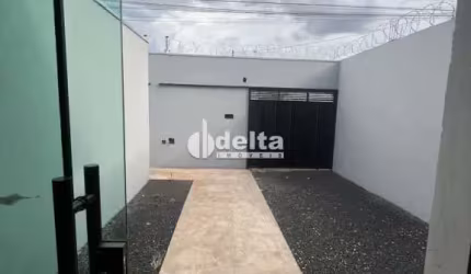 Casa disponível para venda no bairro Jardim Holanda em Uberlândia MG