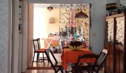 Casa no condomínio The Palms disponível para venda em Uberlândia-MG