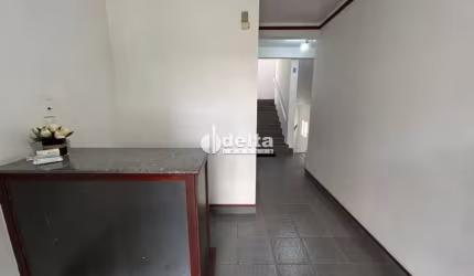 Apartamento disponível para Venda e Locação no bairro Saraiva em Uberlândia-MG