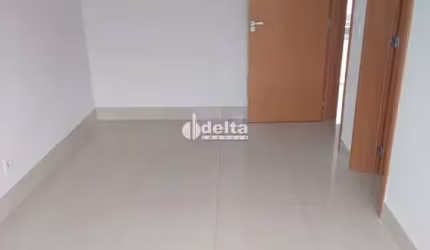 Casa no condomínio Village Paradiso 1 disponível para venda em Uberlândia-MG