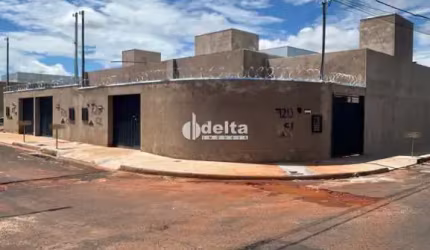 Casa disponível para venda no bairro São Jorge em Uberlândia MG