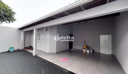 Casa disponível para venda no bairro Santa Rosa em Uberlândia MG
