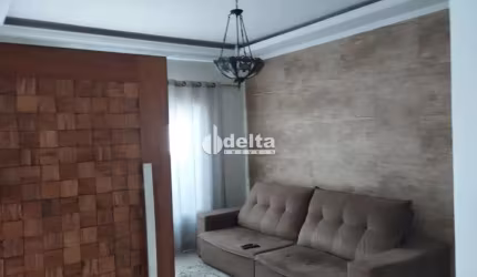 Casa disponível para venda no bairro Santa Mônica em Uberlândia-MG