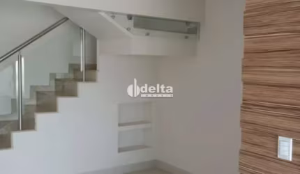 Cobertura disponível para venda no bairro Santa Maria em Uberlândia-MG