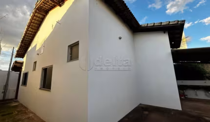 Casa abaixo do valor de mercado Jardim Botânico
