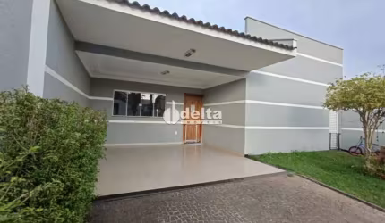 Casa disponível para venda no bairro Jardim Holanda em Uberlândia MG