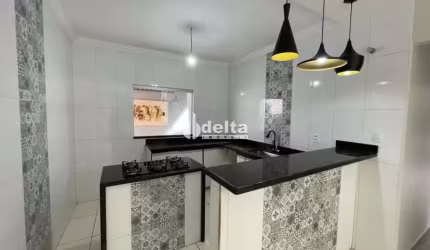 Casa residencial disponível para locação no bairro Ipanema em Uberlândia-MG