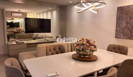 Apartamento disponível para venda no bairro Segismundo Pereira em Uberlândia-MG