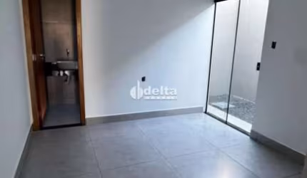 Casa disponível para venda no bairro Jardim Canaã em Uberlândia-MG