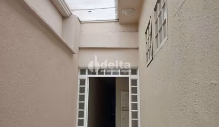 Apartamento disponível para locação no bairro Presidente Roosevelt em Uberlândia-MG