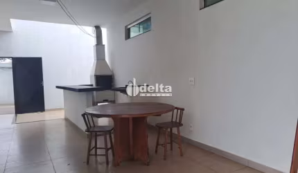 Casa disponível para venda no bairro Santa Luzia em Uberlândia MG