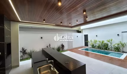 Casa no condomínio Splendido disponível para Venda e locação em Uberlândia-MG