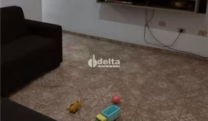 Casa disponível para venda no bairro Granada em Uberlândia-MG