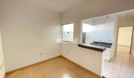 Apartamento disponível para venda e aluguel no bairro Martins em Uberlândia-MG
