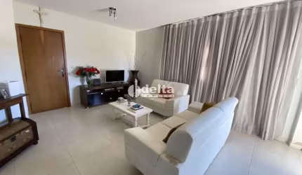Apartamento disponível para venda no bairro Lidice em Uberlândia-MG