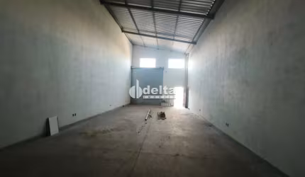 Galpão disponível para locação no bairro Custódio Pereira em Uberlândia-MG